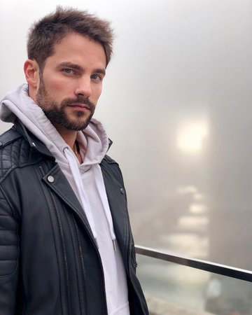 Brant Daugherty on Instagram: “Went to check out the rooftop at @lhchicago and look how magical the river looks on a foggy day 😲”