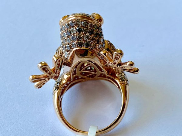 Whimsical Champagne Diamond Pink Gold Frog Ring For Sale at 1stdibs