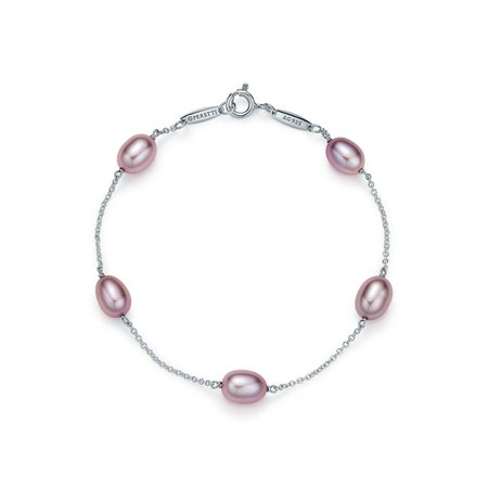 Tiffany & Co, Elsa Peretti Pearls by the Yard bracelet in sterling silver with pink pearls
