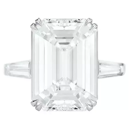 GIA Certified 30 Carat Emerald Cut Flawless Diamond Ring For Sale at 1stDibs | 30 carat diamond ring, 30k diamond ring, 30 carat ring