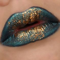 metallic blue gold makeup