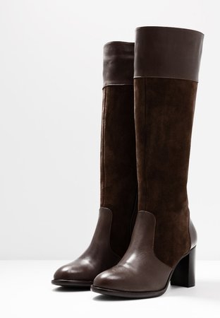 Kiomi brown suede boots