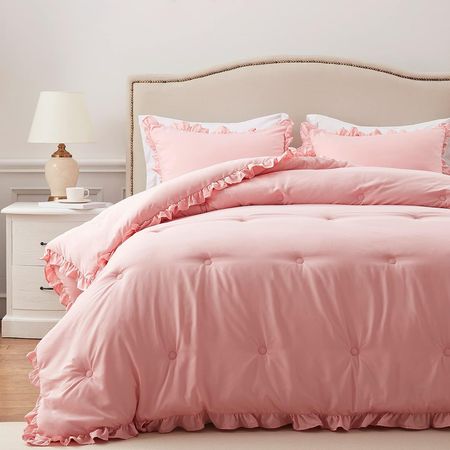 Amazon.com: HARBOREST Queen Comforter Set- Lightweight 3 Pieces Bed Comforter Queen Set - Pink Ruffle Bed Set Vintage Farmhouse Soft Comforter Set Queen with 2 Pillow Shams(Queen/Full, 88x92 inches, Pink) : Home & Kitchen