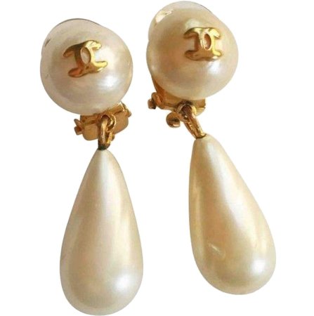 Chanel pearl drop earrings
