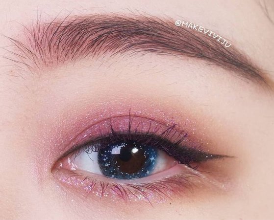 pink and brown sparkle Korean eye makeup
