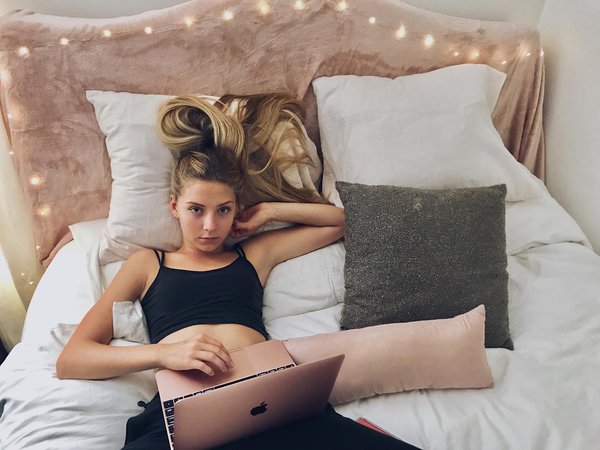 Luna Montana on Instagram: “Perks of online school = my bed”