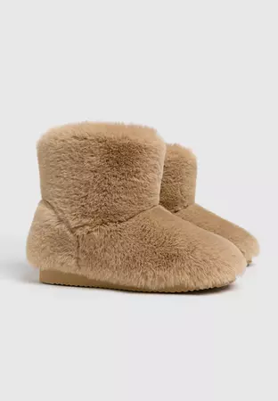 Flat ankle boots with faux fur - Women's See all | Stradivarius United States