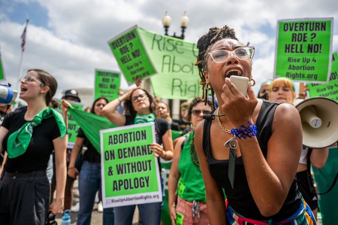 Pictures: Protests Break Out After Roe v. Wade Rollback by SCOTUS - Rolling Stone