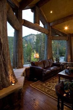 Mountain Lodges & Cabin-Inspired Interiors