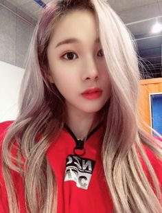 136 Best mia (everglow) images | Yuehua entertainment, New girl, Girl group