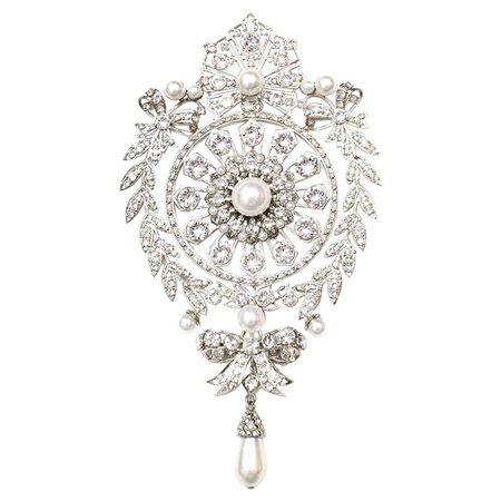 Givenchy Crystal and Faux Pearl XL Brooch Pin rt. $1,325 For Sale at 1stdibs