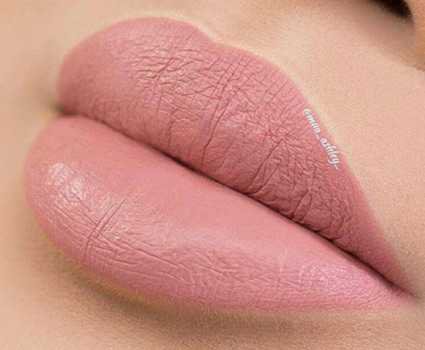 matte light pink lip