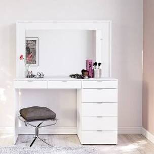 glam vanity table