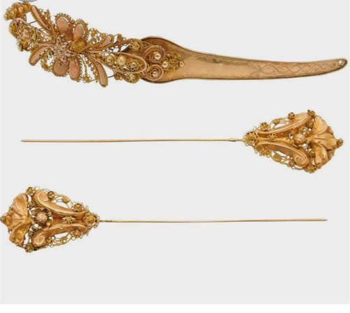 ornate gold hair pins