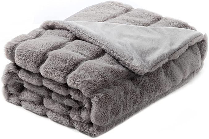 Amazon.com: Cozy Bliss Luxury Super Soft Striped Faux Fur Throw Blanket for Couch,60"x 80" Grey Marl, Warm Milky Plush Blanket for Sofa Bed Living Room Bedroom (Stripe-Grey Marl) : Home & Kitchen