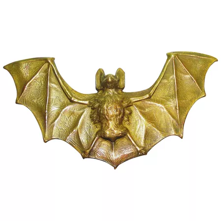 FAB Victorian Enamel Cast Metal Figural Bat Belt Buckle : Decadent Divas | Ruby Lane