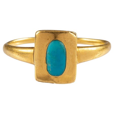 Antique Gold Renaissance Ring with Turquoise Cabochon For Sale at 1stDibs