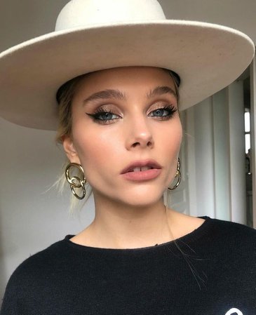 Valentina make-up