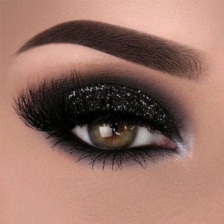 Black Smokey Eye Look w/ Glitter