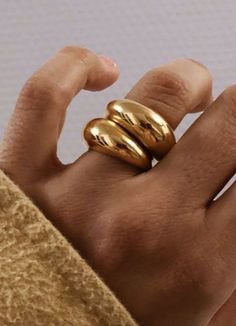 Chunky stacked gold rings