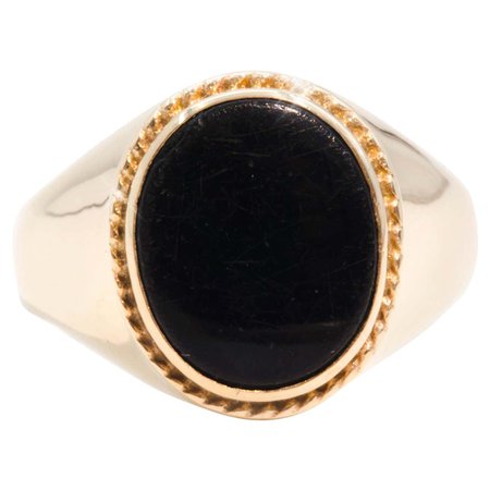 Oval Black Onyx 9 Carat Yellow Gold Mens Vintage Dome Signet Ring For Sale at 1stDibs