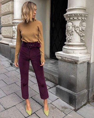 https://www.99bestoutfits.com/wp-content/uploads/2019/09/Enchanting-Work-Outfits-Ideas-To-Wear-This-Fall-13.jpg