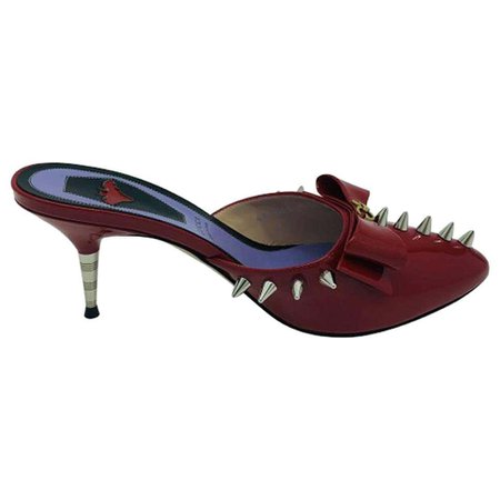 Womens Designer Gucci Red Patent Leather and Silver Studded Heels shoes - 38.5 For Sale at 1stDibs