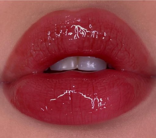 Red Glossy Lips