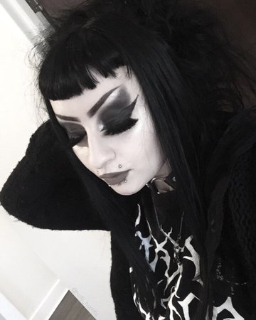 ℌ𝔬𝔩𝔩𝔶 on Instagram: “Makeup from yesterday 🌹 . . #gothgoth #gothic #gothgirl #goth #gothsofinstagram #lashes #makeup #mua #makeupartist #pale #aesthetic…”