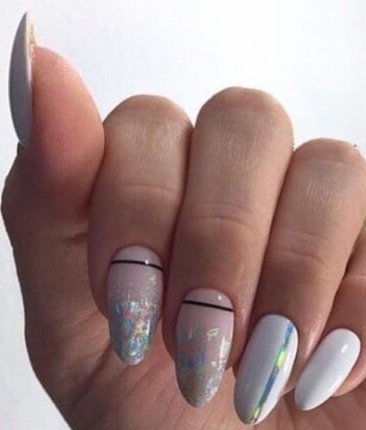 White/“ Holographic” Nails