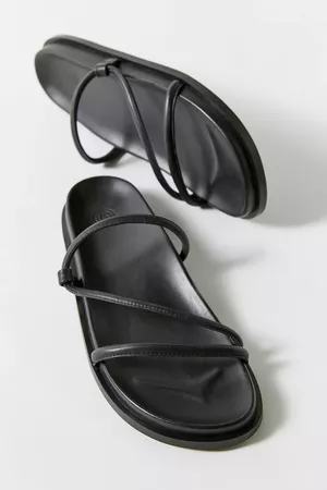 UO Kendal Strappy Slide Sandal | Urban Outfitters