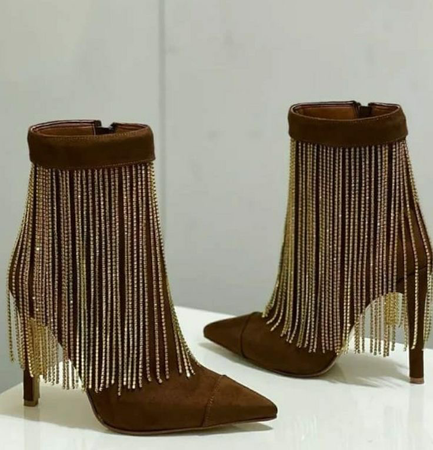 boots /heels