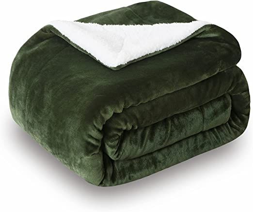 SOCHOW Sherpa Fleece Throw Blanket, Double-Sided Super Soft Luxurious Plush Blanket Twin Size, Olive Green : Amazon.ca: Home