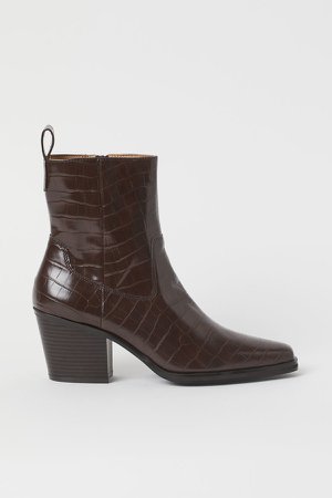 Crocodile-patterned Boots - Brown