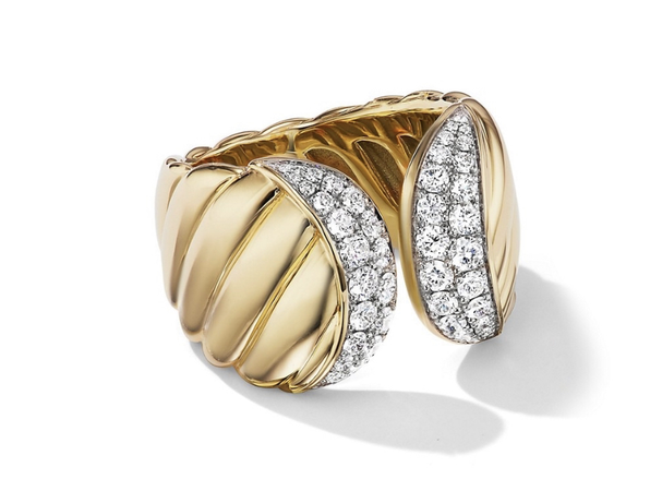 Sculpted Cable Ring In 18K Yellow Gold With Pavé Diamonds