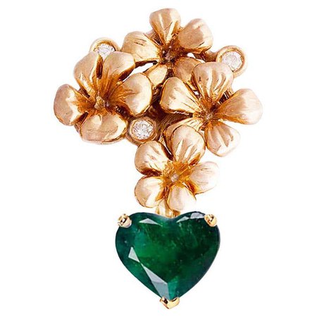 18 Karat Rose Gold Pendant Necklace with Heart Cut 1,8 Carats Emerald For Sale at 1stDibs