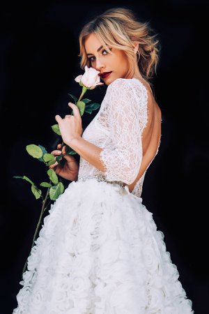 bryana-holly-in-lurelly-bridal-lookbook_19.jpg (1200×1800)