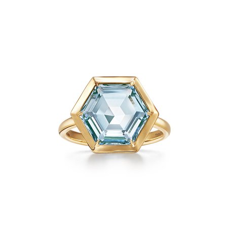 Paloma's Studio hexagon ring in 18k gold with a blue topaz. | Tiffany & Co.