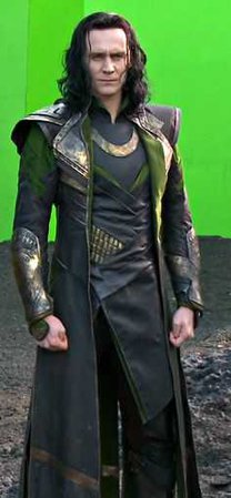 “Peace & rage. Calm and euphoria. #TomHiddleston #Loki #ThorRagnarok” | Том Хиддлстон/Tom Hiddleston | Pinterest | Nerd, Heróis e Filme
