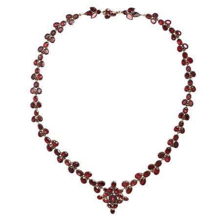 Brilliant Georgian Garnet Necklace, circa 1820 For Sale at 1stDibs