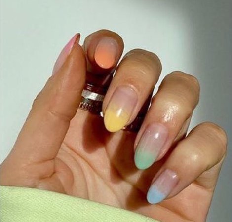 nails rainbow