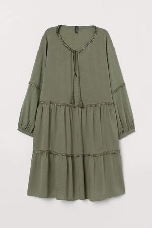 H&M+ Dress with Lace Trim - Green