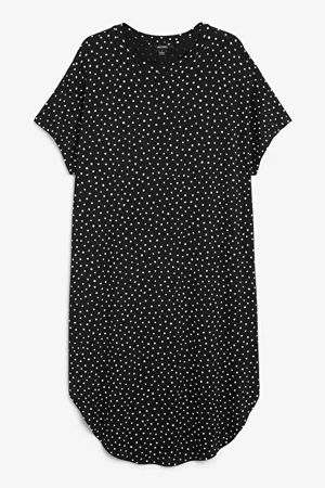 Oversized t-shirt dress - Black and white polka dots - Midi dresses - Monki WW