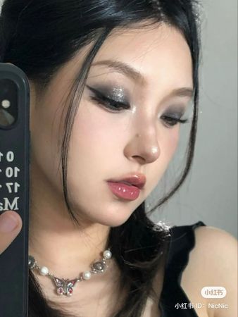 black makeup korean