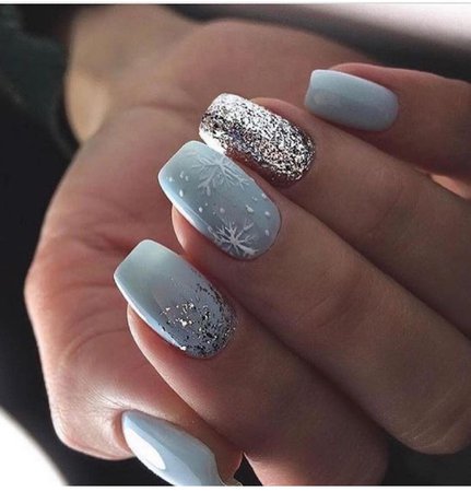 Snowy Nails