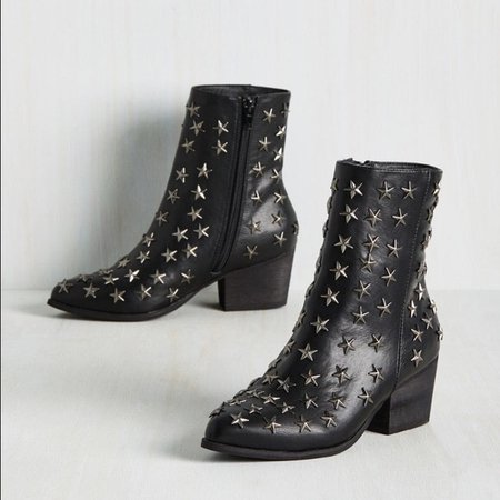 Shoes | Yru Black Star Studded Boots | Poshmark