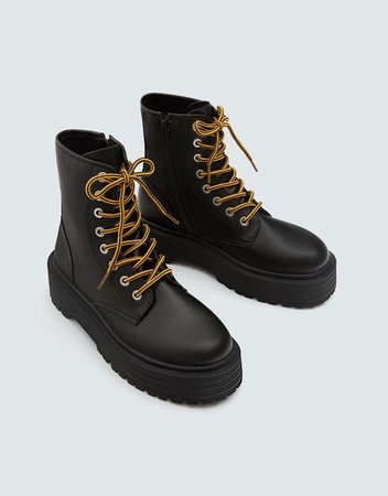 Boots | Pull & Bear