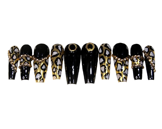 gyaru leopard nails