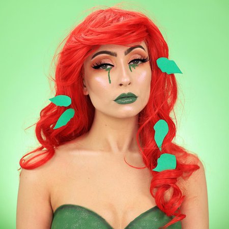 Annie Thomas on Instagram: “Poison Ivy🌿 I used my April @boxycharm to create this character! Day 72 of #100daysofmakeupchallenge @purcosmetics Festival Palette…”