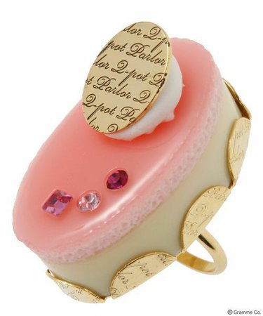 Q-Pot Ring Pink Cake